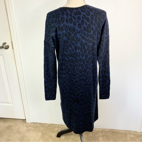 HOBBS London Cashmere blend Leopard Knit Sweater Dress - Picture 4 of 13